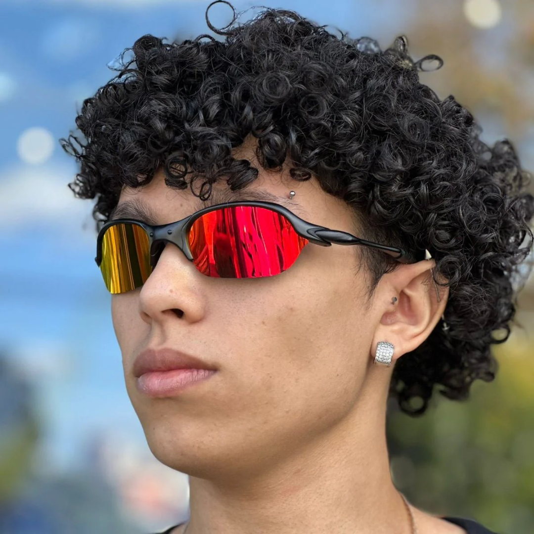 ÓCULOS DE SOL Romeo 2 CARBON EDIÇÃO LIMITADA - sendo usado por modelo - Sevet Company