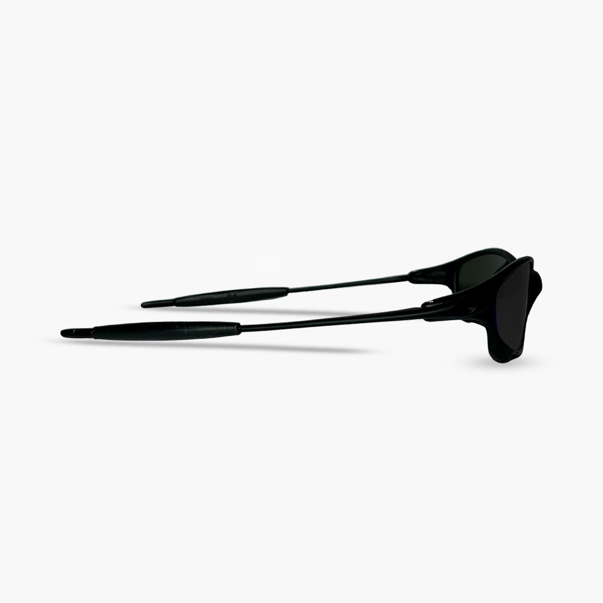 METAL REDONDO CARBON - LIMITADO - sendo usado por modelo - Sevet Company