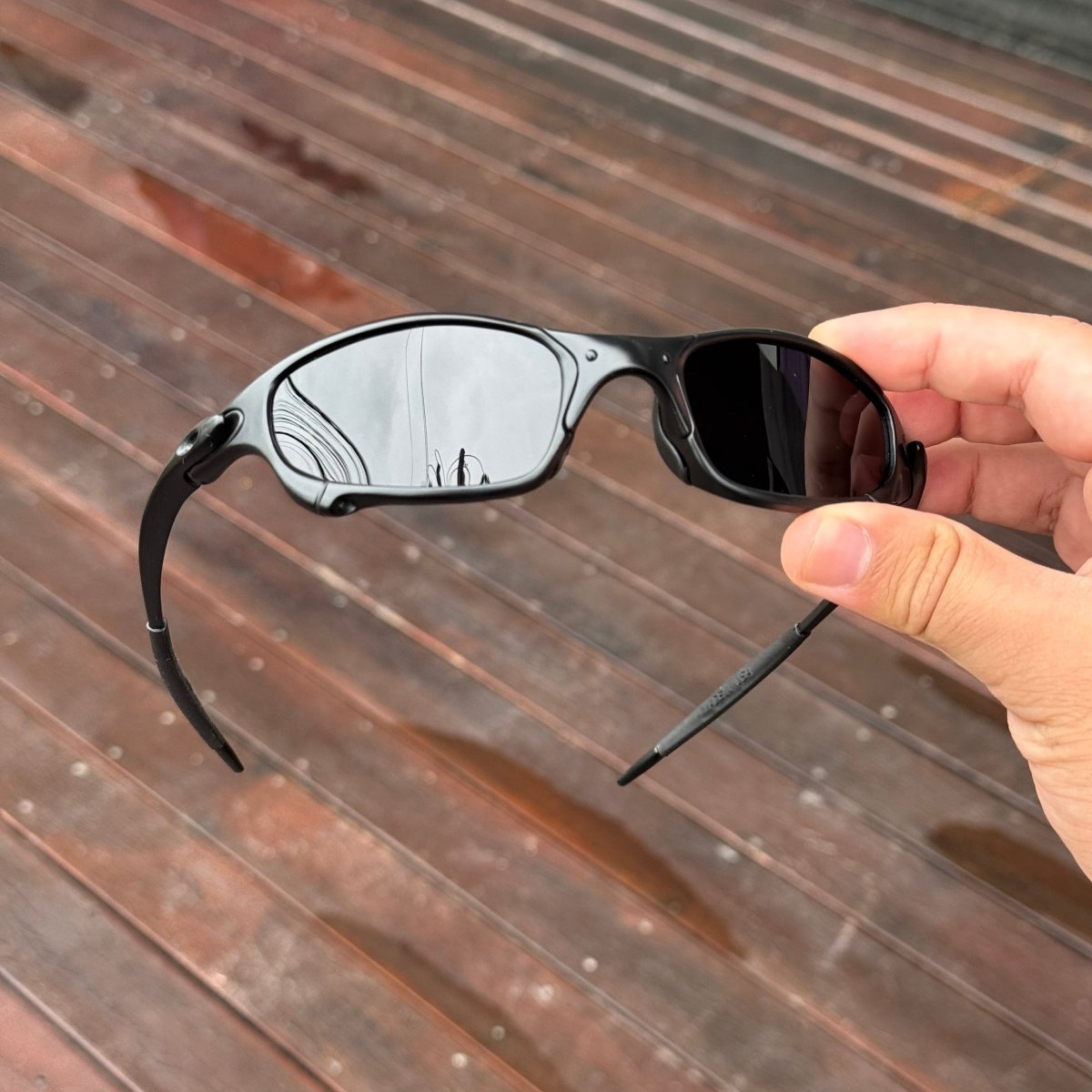 METAL REDONDO CARBON - LIMITADO - sendo usado por modelo - Sevet Company