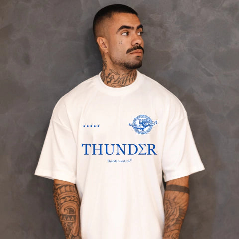 CAMISETA THUNDER GOD OVERSIZED LETTERING E LOGO GRECA- OFF WHITE