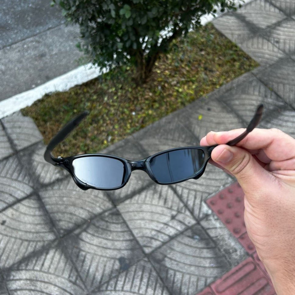 METAL REDONDO CARBON - LIMITADO - sendo usado por modelo - Sevet Company