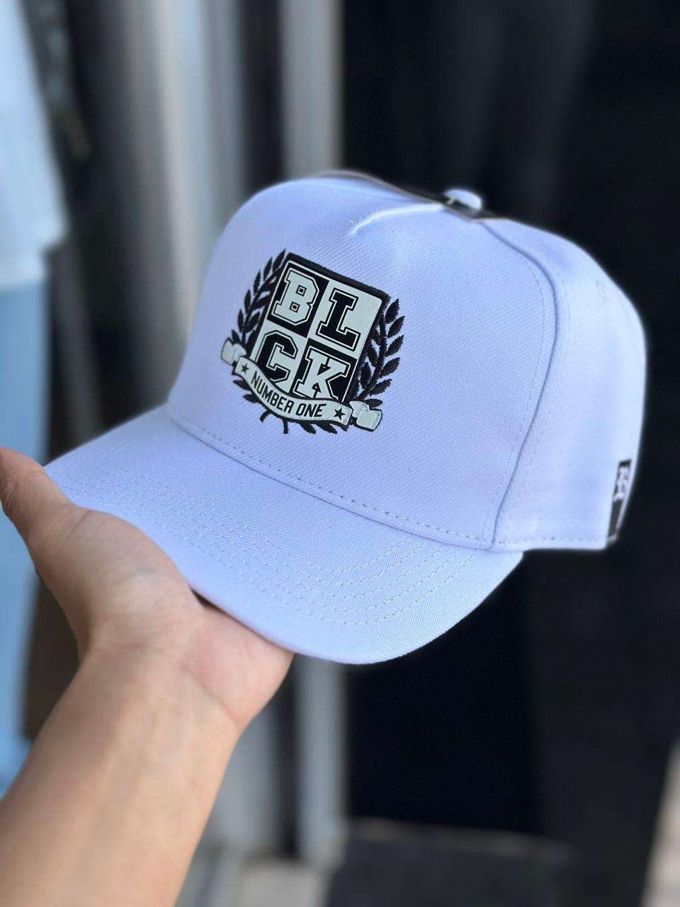 Boné Blck Snapback Branco College