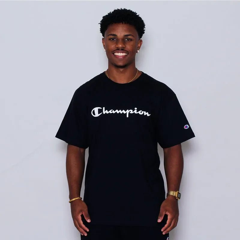 Camiseta Champion Lev Mc Script One Color Black - Sevet Company