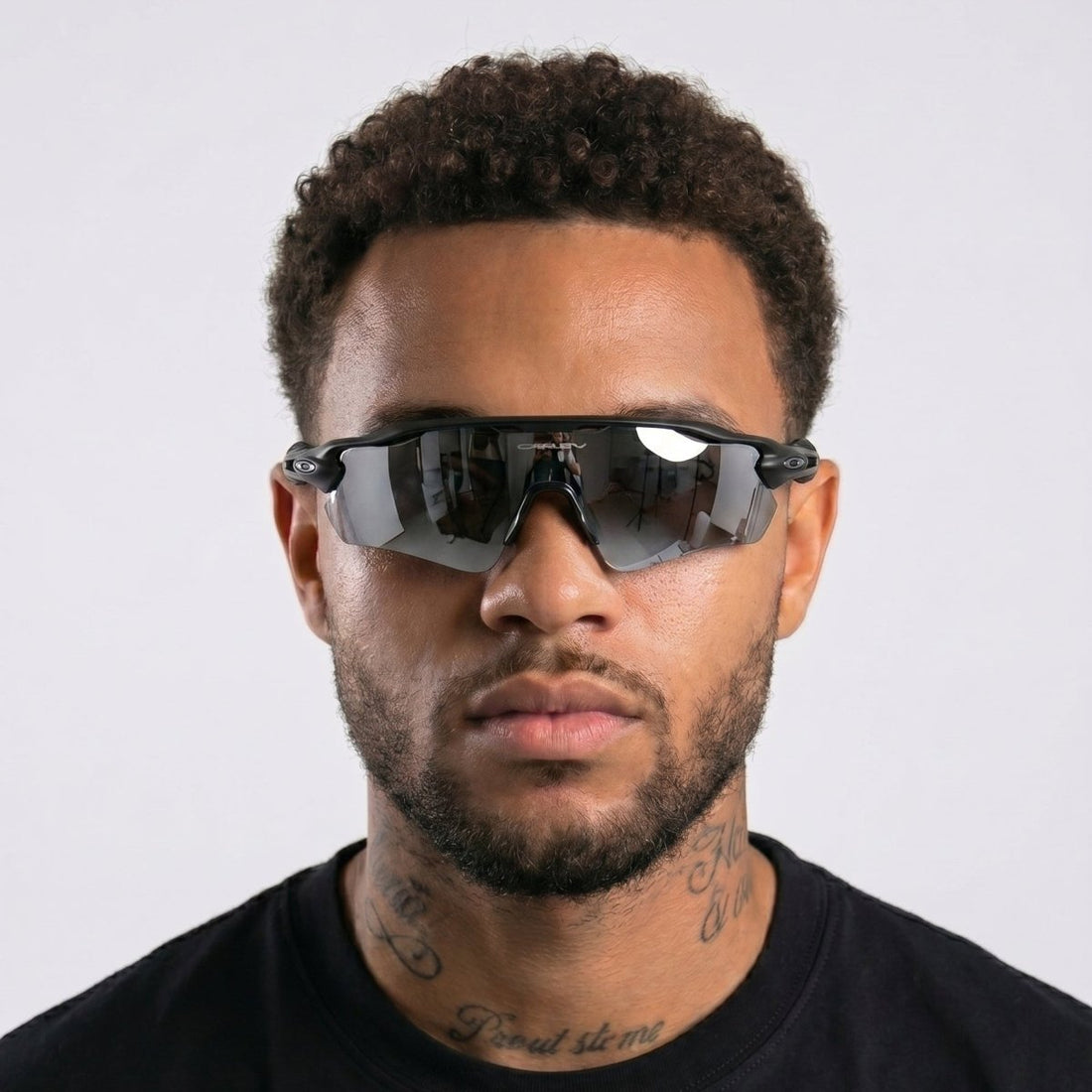 RADAR PRETO METAL + PLANTARIS PRETO - Sevet Company