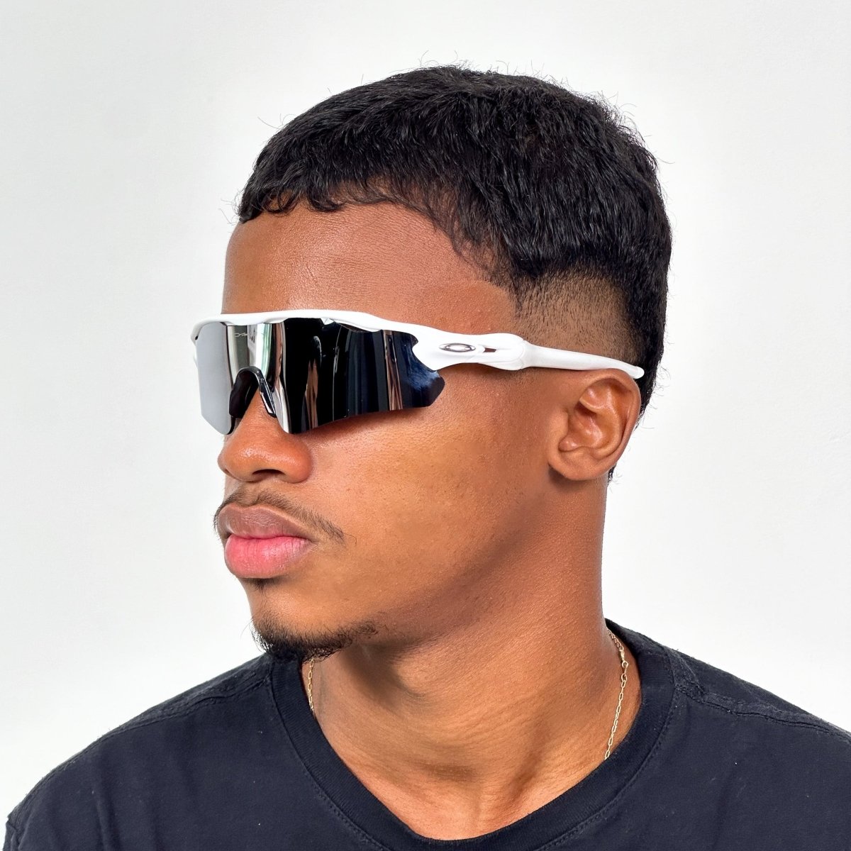 RADAR BRANCO METAL + PLANTARIS PRETO - Sevet Company