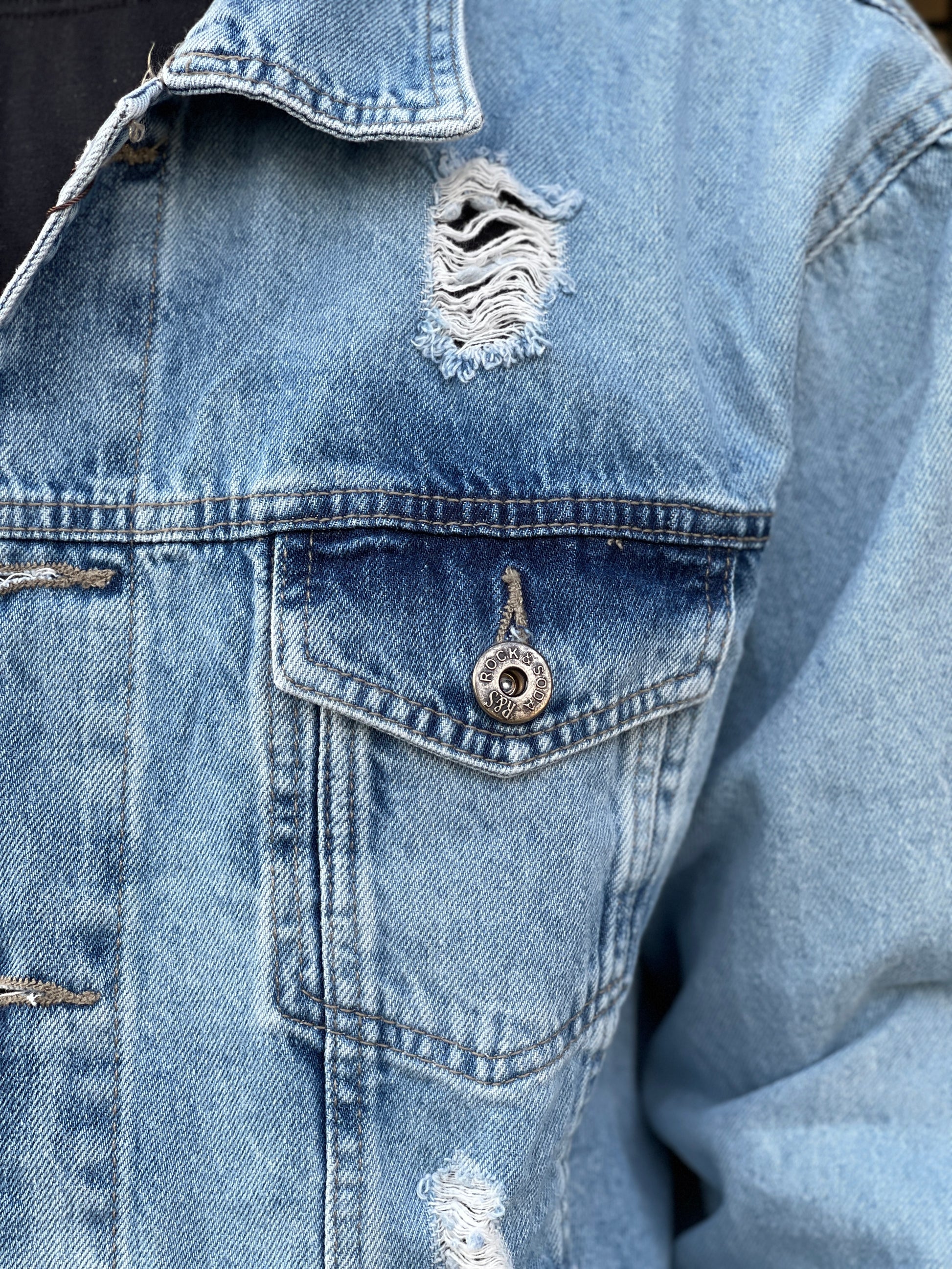 JAQUETA JEANS ROCK&SODA PUÍDOS 2 (7892845658328)