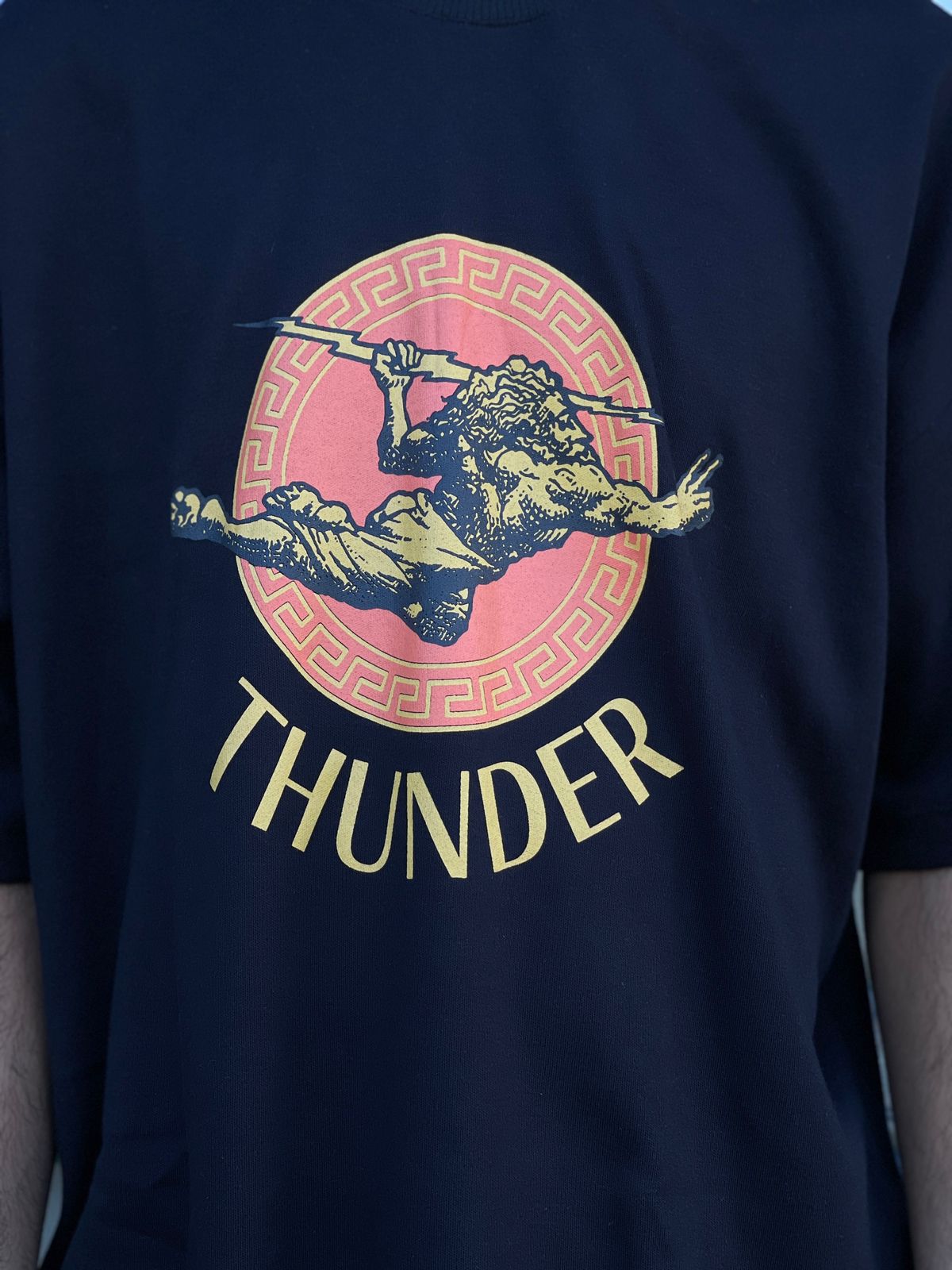 CAMISETA THUNDER GOD OVERSIZED GRECA - PRETO (7984600449240)