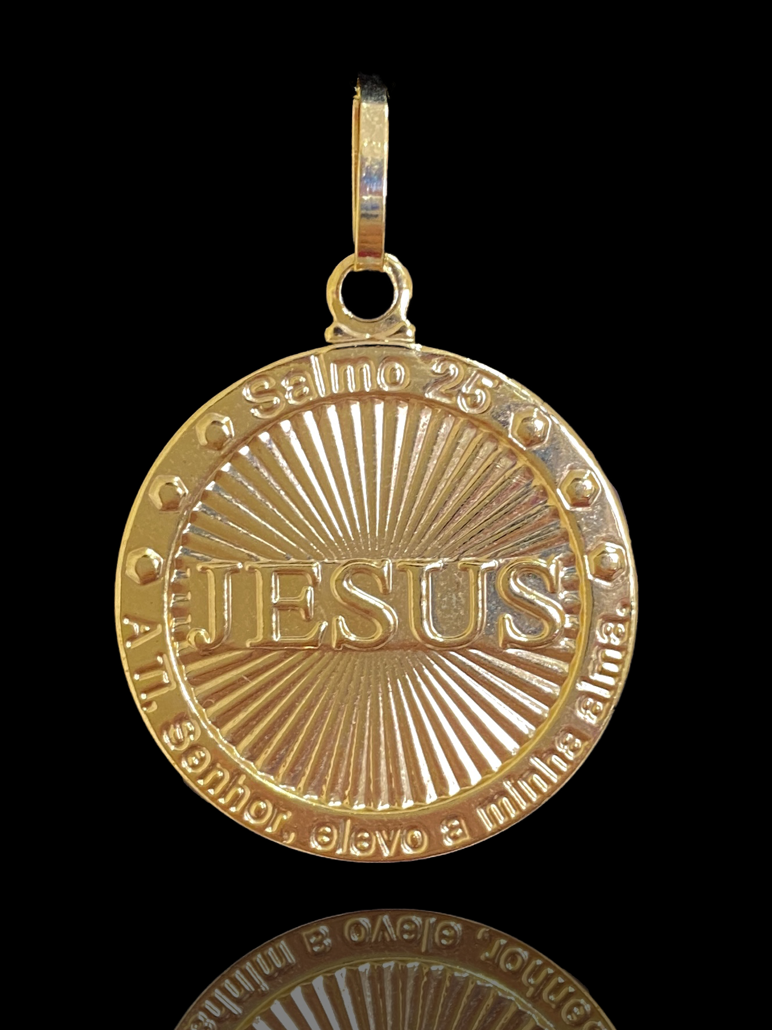 Pingente Banhado a Ouro 18k - Círculo Jesus - 1,9g/3x3cm (6209716486324)