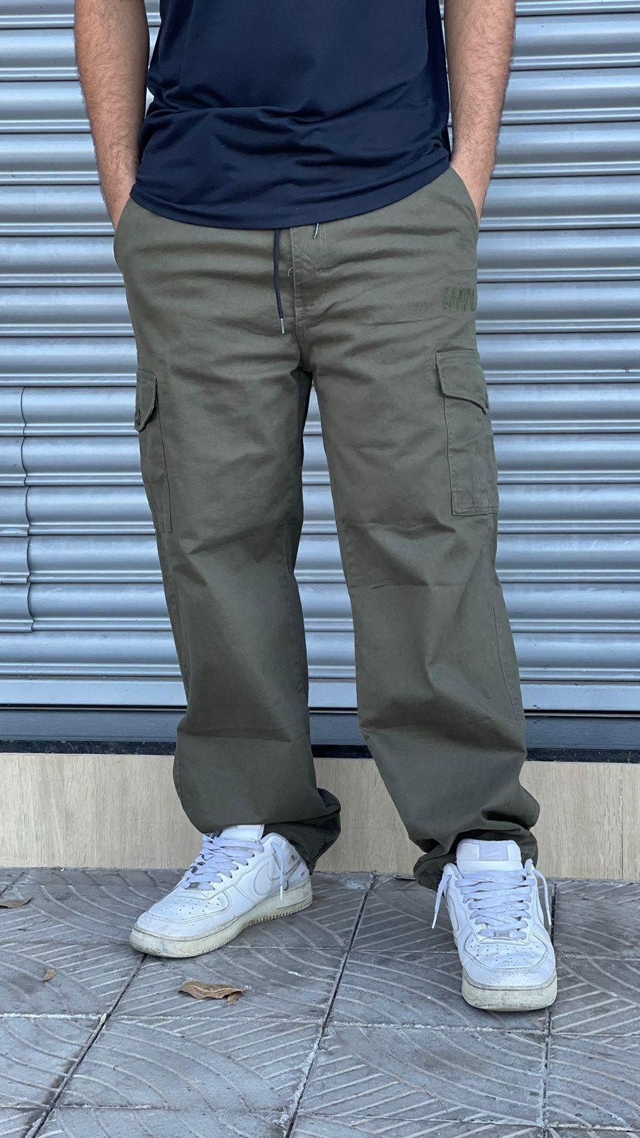 Calça Chronic Sarja Verde Bolso Cargo Bordado 001 - Sevet Company