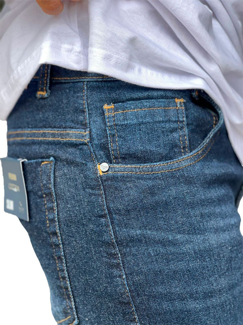 CALÇA YACHT JEANS SKINNY COM PUÍDOS NA RETÍFICA / AZUL JEANS ESCURO