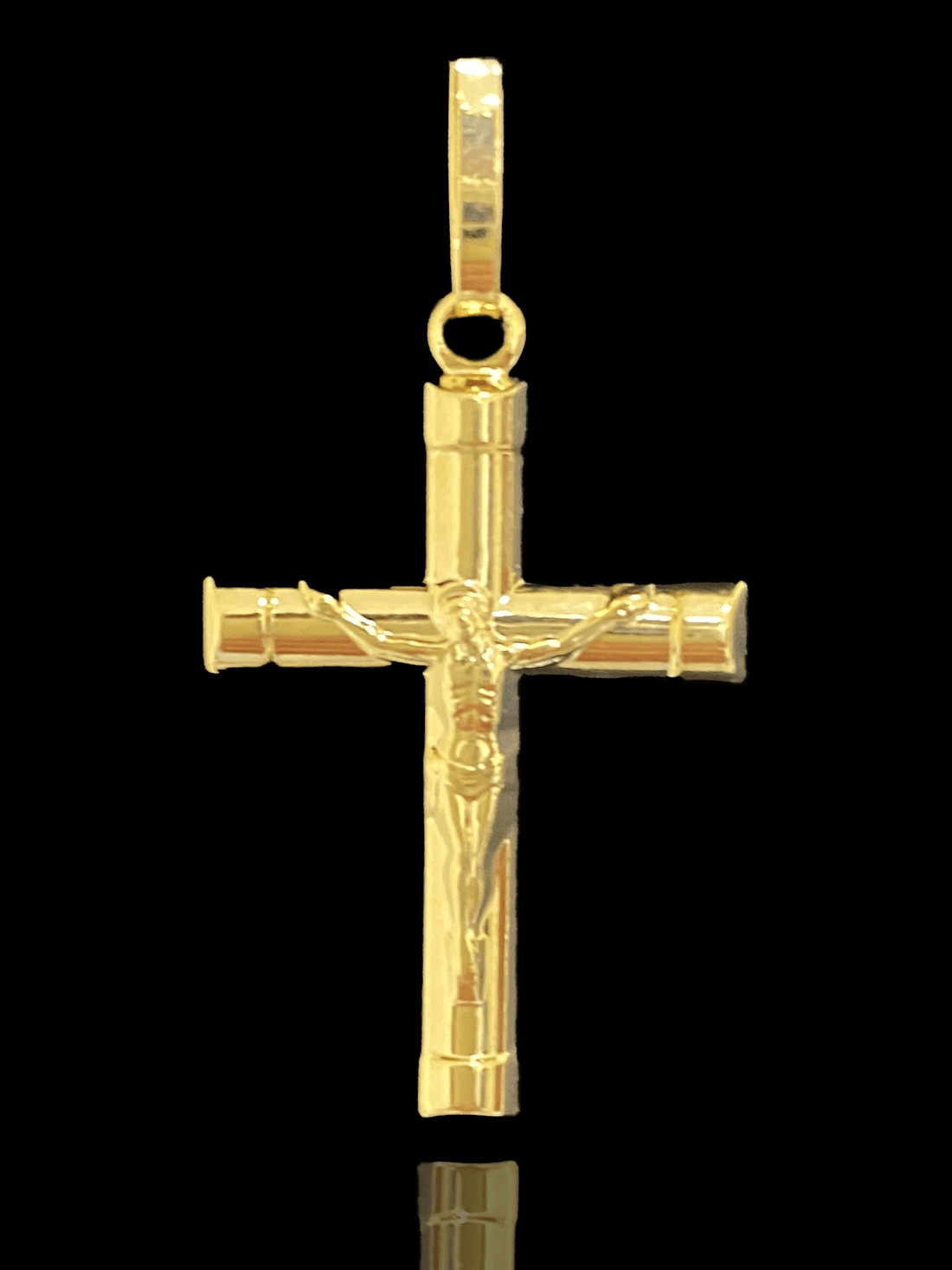 PINGENTE BANHADO A OURO 18K - CRUCIFIXO - 0,95G 2,5X1,8CM - Sevet Company