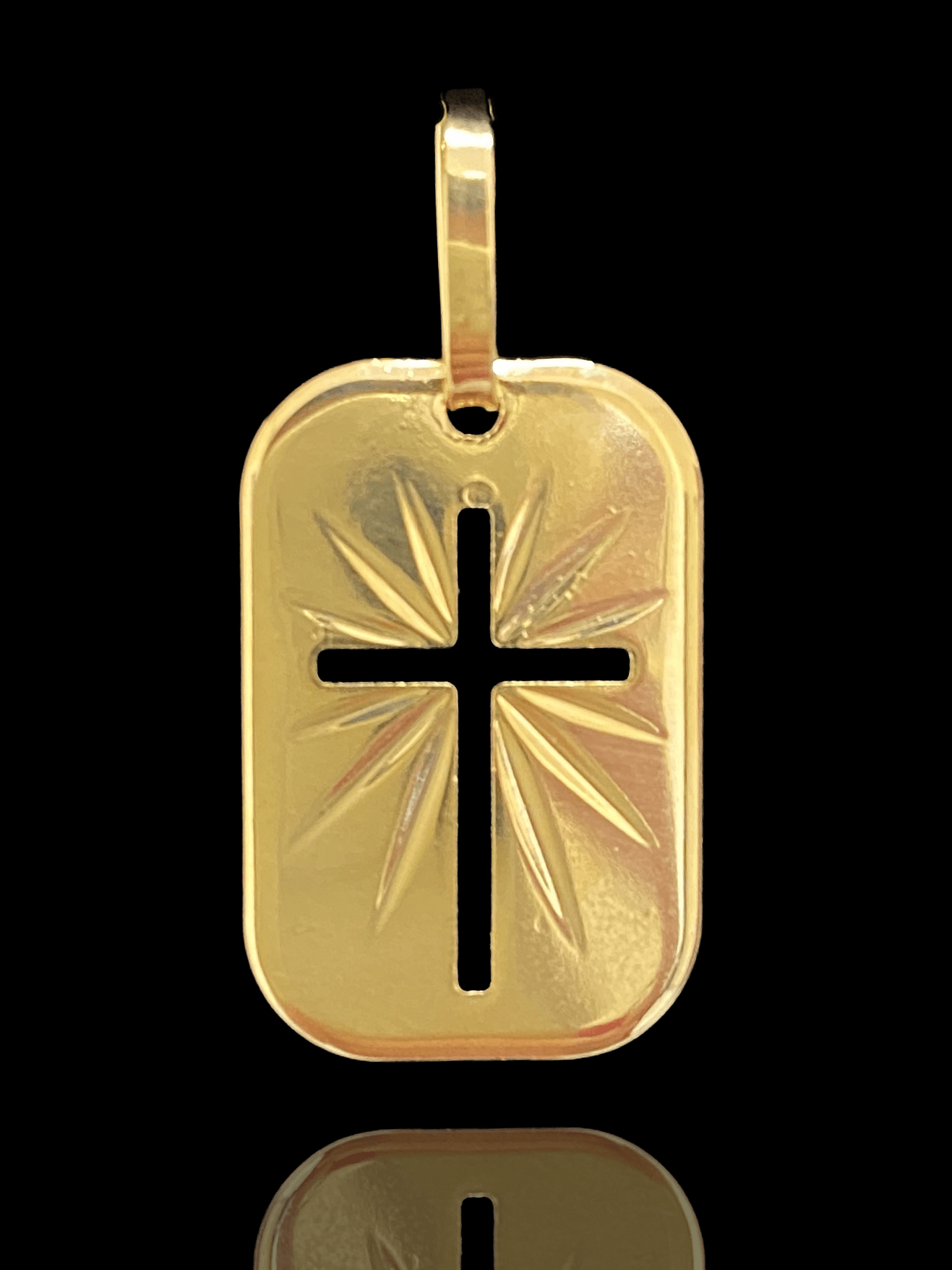PINGENTE BANHADO A OURO 18K - PLACA CRUZ - 1,9G/1,5X2CM - Sevet Company